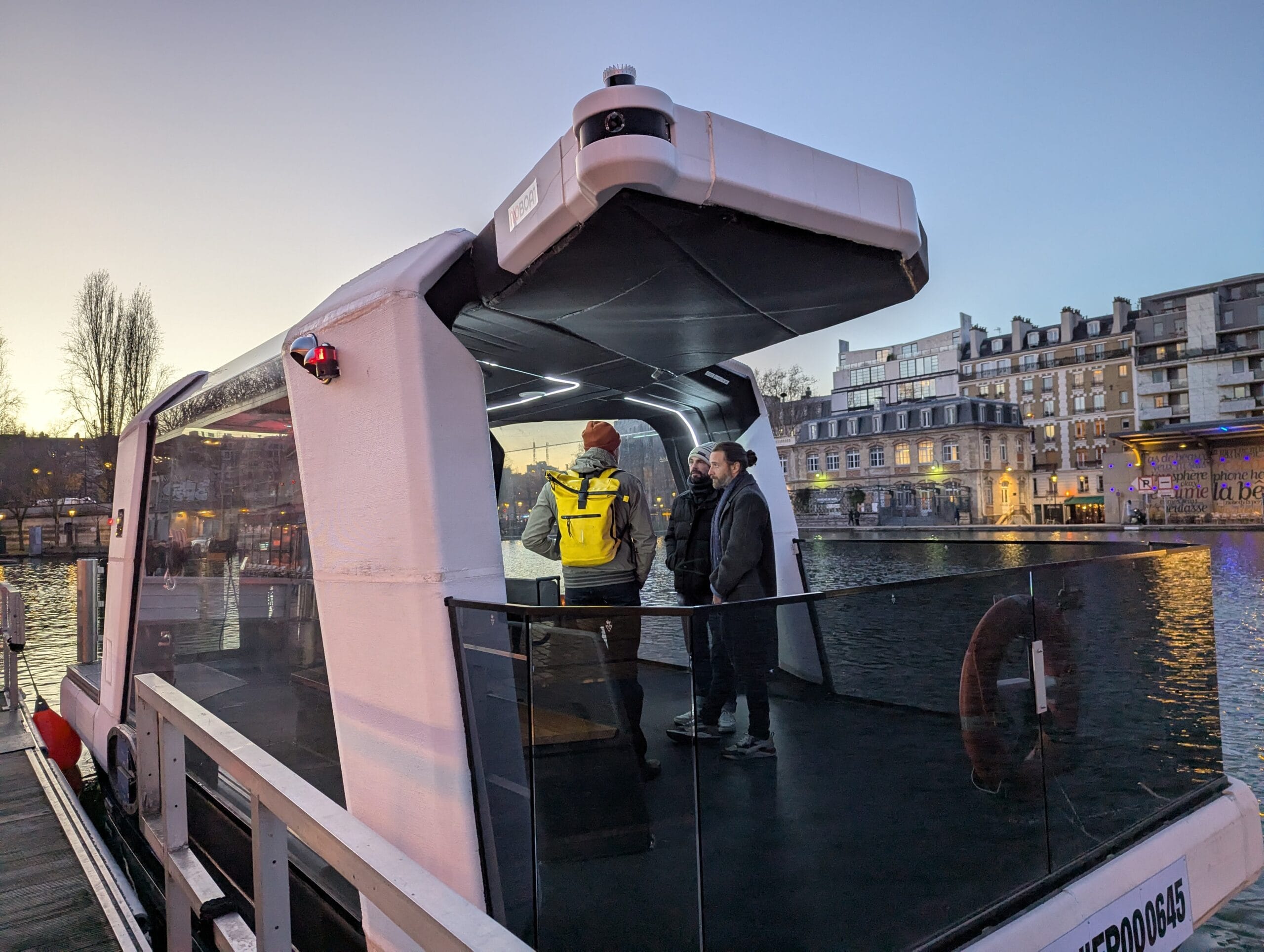 Roboat - autonomous ferry demos in Paris