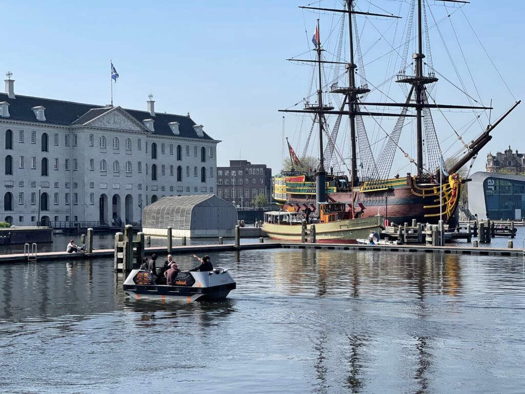 Japan’s Digital Minister Kono Visits Roboat